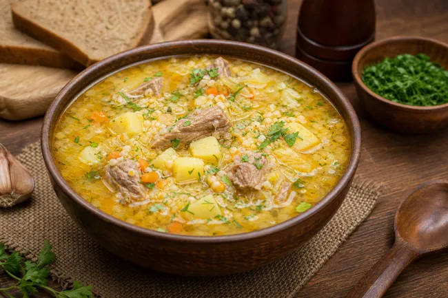 Рецепт капусняка по-украински с пшеном и свининой