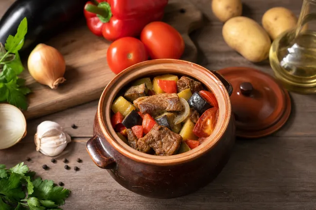 Рецепт тести-кебаба мясо овощи глиняный горшок