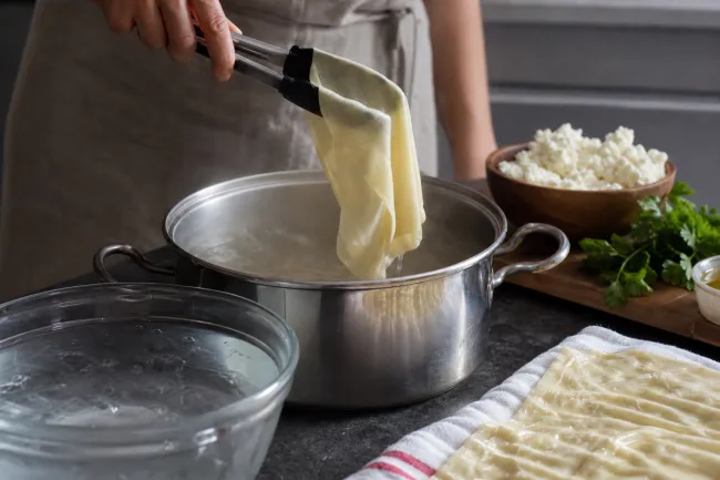 Су бёреги с сыром и зеленью