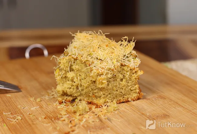 Влажный и нежный фисташковый кекс с хрустящей катаифи