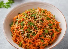 Грузинский салат с морковью, аджикой и грецкими орехами